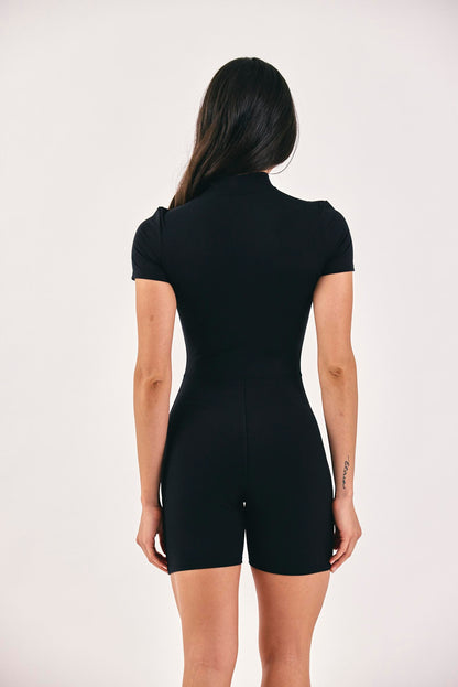 ENTERIZO BASIC CORTO NEGRO